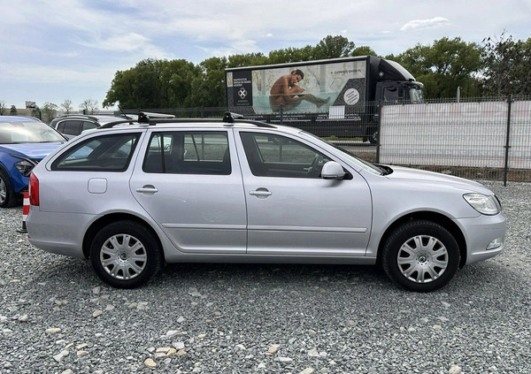 Skoda Octavia cena 22900 przebieg: 230000, rok produkcji 2012 z Wojkowice małe 154